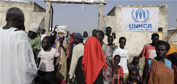 WHO warnt vor humanitärer Krise im Sudan Vertriebene Menschen im Sudan.