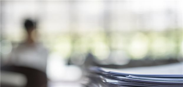 Antrag um Antrag: Bürokratie hemmt die medizinische Forschung in Deutschland – das soll sich bald ändern.