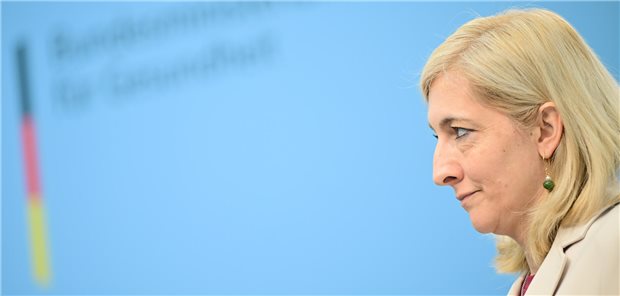 „Befugniserweiterung“ für professionell Pflegende im Blick: Gesundheitsministerin Nina Warken (CDU).
