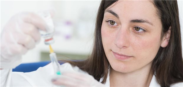 Bestimmte Leistungen sollten künftig auch von nicht-ärztlichem Personal angeboten werden können - zumindest, wenn es nach dem Wunsch der Hamburger geht.