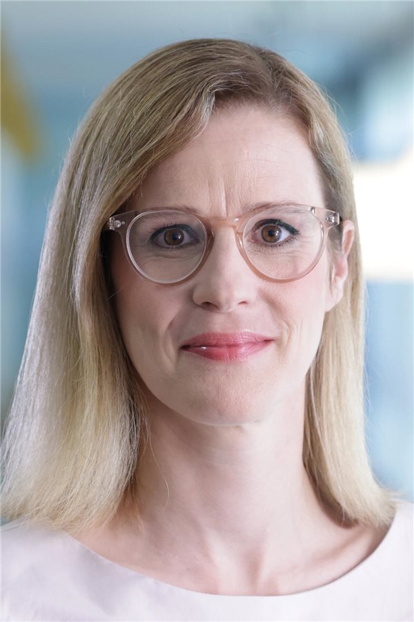 Nutzen- und Risikobewertung neuer Arzneimittel: Die Sicht des BfArM Nutzen- und Risikobewertung neuer Arzneimittel: Die Sicht des BfArM