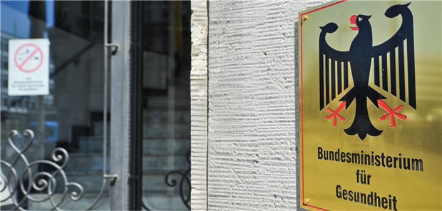 Etat des Bundesgesundheitsministeriums: Wie viel wofür ausgegeben werden soll Das Bundesgesundheitsministerium soll laut Entwurf einen Anteil von rund 3,8 Prozent am gesamten Bundeshaushalt haben.