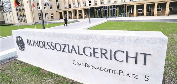 Das Bundessozialgericht in Kassel: Die Richter gaben der Klage der Continentale-Versicherung statt.