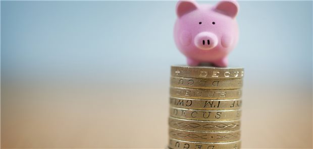 Einzahlung in Pflegevorsorgefonds soll auf einen Schlag erfolgen Das Sparschwein für die Dämpfung der Beiträge ab dem Jahr 2035 wird weiter befüllt: Gesundheitsminister Lauterbach hat von früheren Plänen Abstand genommen.