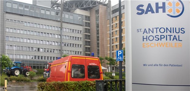 Das St. Antonius Hospital in Eschweiler gehört zu den Krankenhäusern, die wegen des Hochwassers evakuiert werden mussten. 