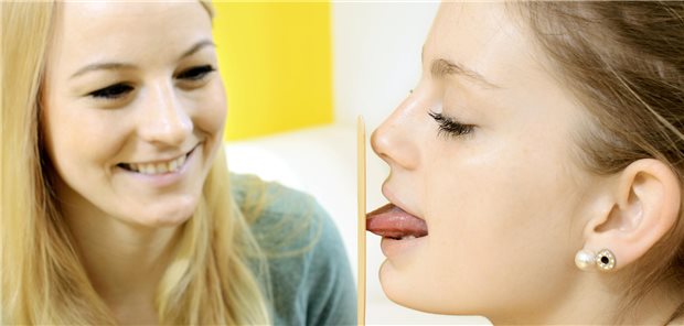 AOK-Institut: Nur mehr Geld für Heilmittelversorgung reicht nicht Das WIdO verbindet die Kritik an gestiegenen Preisen für Heilmitteltherapien – wie hier die Logopädie – mit politischen Forderungen.