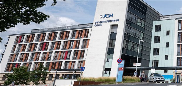 Ärzteverbund will Krankenhaus Biedenkopf mit Modellprojekt retten Das privatisierte Uniklinikum Gießen und Marburg soll nach dem Vorschlag eines Ärzteverbundes künftig mit dem insolventen Klinikum Biedenkopf kooperieren.