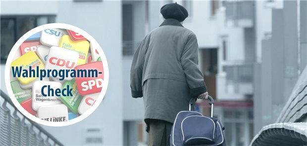 Wahlprogramm-Check zur Demografie Eine ältere Frau geht eine Brücke entlang. Sie ist von hinten zu sehen.
