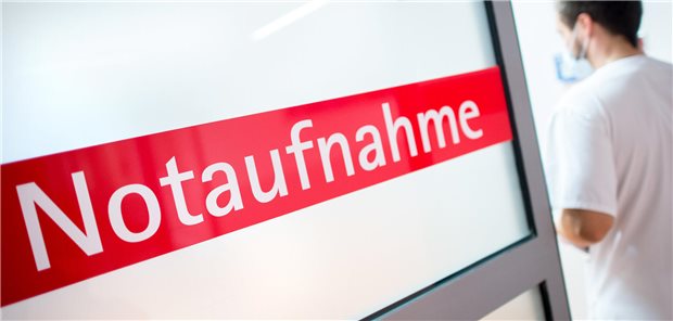 Die Bundersregierung solle endlich die Notfall-und Rettungsdienstreform auf die Tagesordnung setzen. Nach dem Willen der Länder sollen künftig auch Fahrten zu ambulanten Strukturen bezahlt werden müssen.