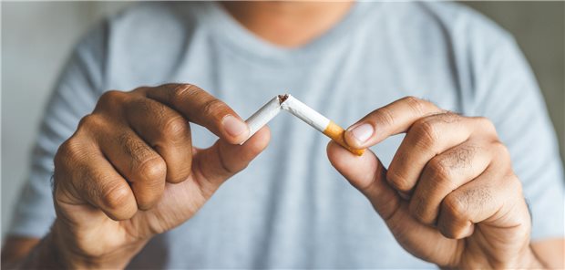 Rauchstopp könnte bei Genesung von Substanzgebrauchsstörung unterstützen Die Ergebnisse einer neuen Kohortenstudie legen nahe, dass die Raucherentwöhnung als Mittel zur Unterstützung von Genesungsprozessen bei Erwachsenen mit einer Substanzgebrauchsstörung eingesetzt werden könnte.