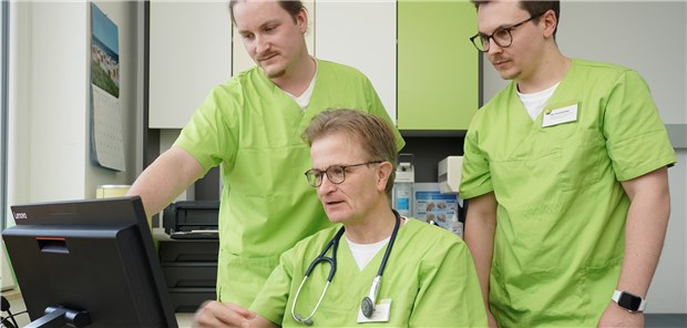 Die Sieger aus dem Diabetes-Zentrum Neustadt überzeugten mit einem elektronischen Laufzettel zur Automatisierung wiederkehrender Abläufe. Der DokuAssistent ist genau auf die Bedürfnisse der Praxis zugeschnitten.