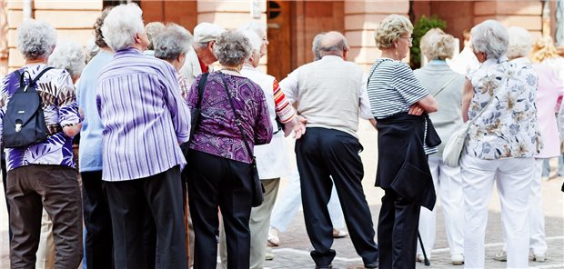 Geschäftsführer des Bundesverbands Geriatrie: „Geriatrie nimmt Hausärzten nichts weg!“ Die Zahl der Älteren steigt. Die
Geriatrie will einen Beitrag zu ihrer medizinischen Versorgung leisten.