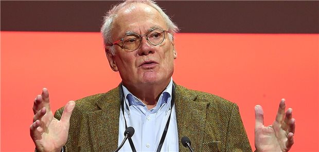„Die getrennte Finanzierung stärkt die sektoralen Egoismen“: Professor Matthias Schrappe.