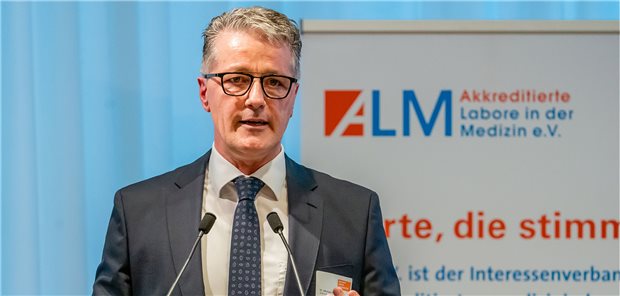 Dr. Michael Müller, Facharzt für Laboratoriumsmedizin und Vorstandsvorsitzender der Akkreditierten Labore in der Medizin – ALM e.V.