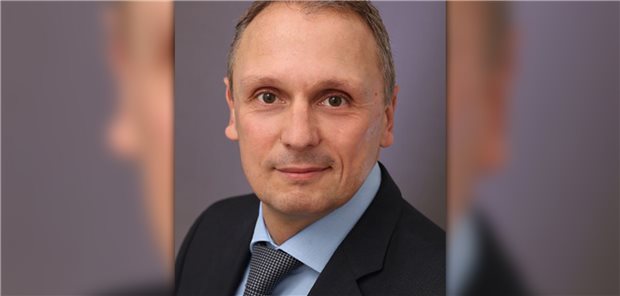 „Die eAU wird der entscheidende Meilenstein sein“ Dr. Tino Großmann, Senior Vice President Connectivity bei der CompuGroup Medical