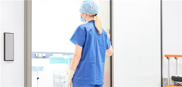 Eine Mitglieder-Umfrage des Marburger Bundes Hamburg zu Machtstrukturen und Führungskultur in den Krankenhäusern zeigt vor allem für junge Ärztinnen teils erschreckende Zustände.