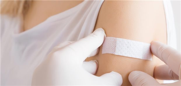 Eine erfolgte Impfung kann auf mehrfache Weise schützen. (Symbolbild)