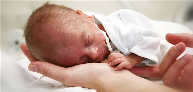 Frühchen gehören zu dem bei RSV-Infektion besonders gefährdeten Personenkreis.