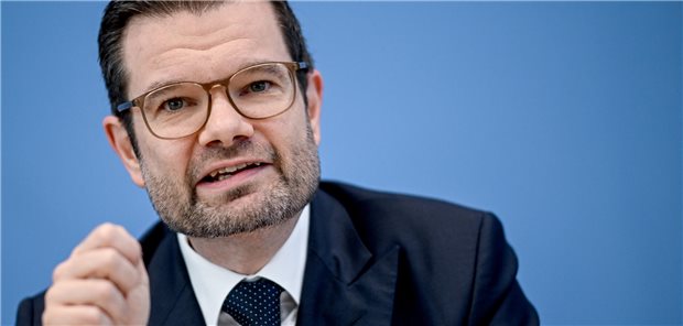 Buschmann will mit KBV über besseren Schutz von Praxen vor Gewalt sprechen Geht auf die Kassenärztliche Bundesvereinigung zu: Justizminister Marco Buschmann (FDP).
