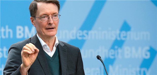 So will Lauterbach den Krankenhaus-Sektor umbauen Gesundheitsminister Lauterbach hat angekündigt, den Entwurf für die Klinikreform am 8. Mai im Kabinett beraten lassen zu wollen.