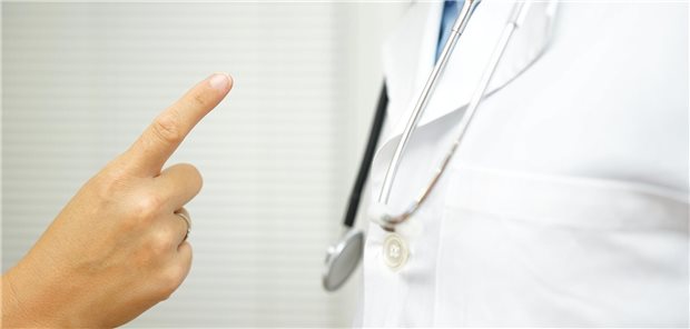 Gewalt belastet Praxisteams nachhaltig: 39 Prozent der Befragten nennen anhaltende psychische Belastungen nach Gewalterfahrungen, elf Prozent sogar die Notwendigkeit einer eigenen ambulant ärztlichen Behandlung.