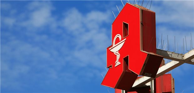 Apothekenreform: Warken eckt bei Ärzten an Hoch hinaus? Die Apotheken sollen künftig mehr impfen und in bestimmten Fällen verschreibungspflichtige Medikamente auch ohne ärztliches Rezept abgeben dürfen.