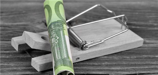 Der richtige Umgang mit IGeL-Fallen Ein Geldschein liegt in einer Mausefalle.