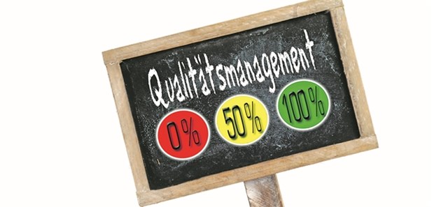 In vielen Praxen niedergelassener Ärzte steht die QM-Ampel noch nicht auf Grün, monieren QM-Fachleute.