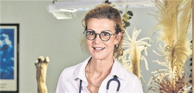 Internistin Anne-Kathrin Hönig will mehr Frauen in die eigene Praxis bringen und hat dafür ein Coaching-Angebot geschaffen.  Fotostudio Corinna Oschatz