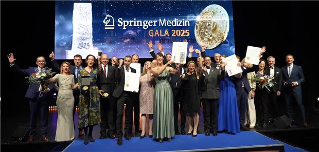 Lachende Gesichter bei den Preisträgern.