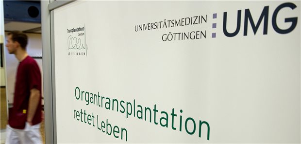 Lebertransplantationen werden heute an der Göttinger Unimedizin nicht mehr vorgenommen: Patienten werden an andere Transplantationszentren vermittelt und die Vor- und Nachsorge übernommen.