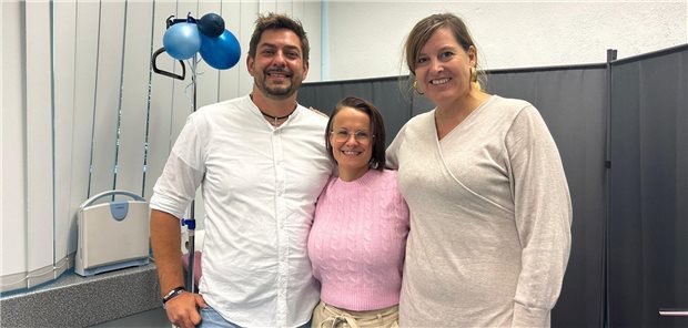 Mike Lübke mit Franzi Dickscheid, Leitende MFA, und Henriette Stanley, Geschäftsführerin der Wirtschaftsförderung Schwarzwald-Baar-Heuberg. Privat