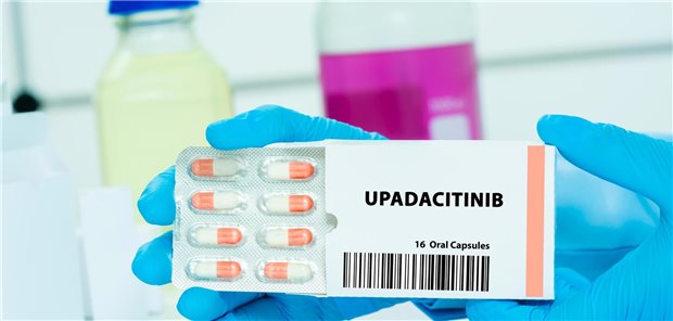 Eine Packung mit dem Januskinase-Inhibitor Upadacitinib der zur Behandlung von Riesenzellarteriitis zugelassen ist.