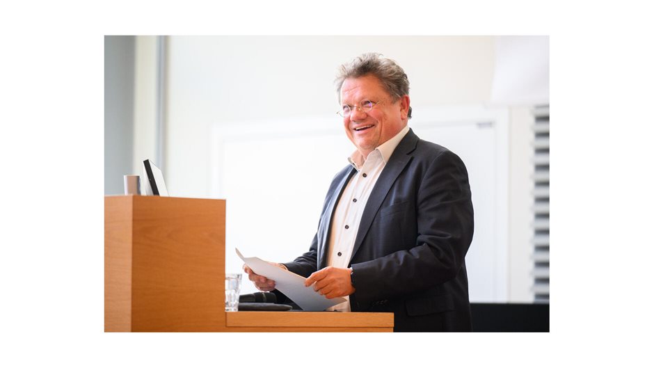 Niedersachsens Gesundheitsminister Andreas Philippi (SPD) freute sich, beim DEGA...