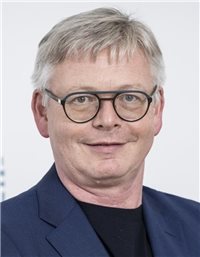 Dr. Michael Hubmann Dr. Michael Hubmann