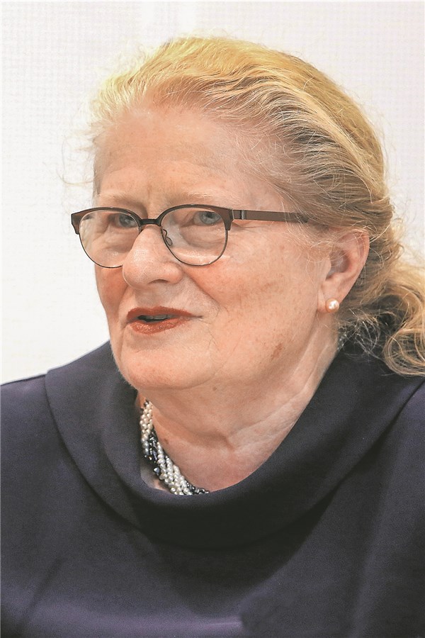 Prävention muss bei den Kindern beginnen! Professor Elisabeth Steinhagen-Thiessen, Charité Berlin