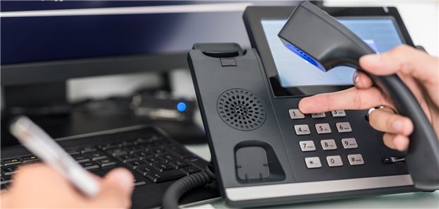 Sieben Ärzte berichten: Das bringen die neuen Regeln für Terminfälle Schnelle Terminvermittlung wird belohnt: Die Haus- und Kinderarztzuschläge 03008 und 04008 für die Vermittlung eines Facharzttermins bringen jetzt 131 Punkte – früher waren es 93 Punkte.