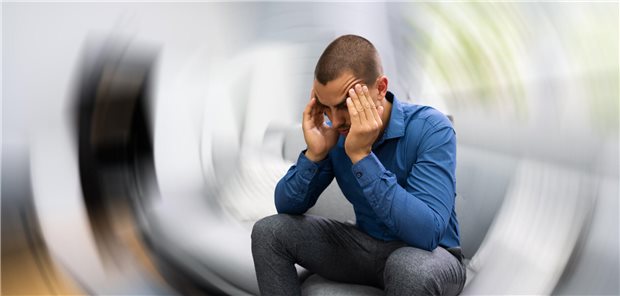 Schwindel kann viele unterschiedliche Ursachen haben. Mit den richtigen Fragen kommt man aber zur richtigen Diagnose.