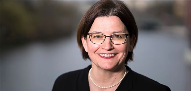 Welche Konsequenzen Hebammen aus der Corona-Krise ziehen Ulrike Geppert-Orthofer, Präsidentin des Deutschen Hebammenverbandes