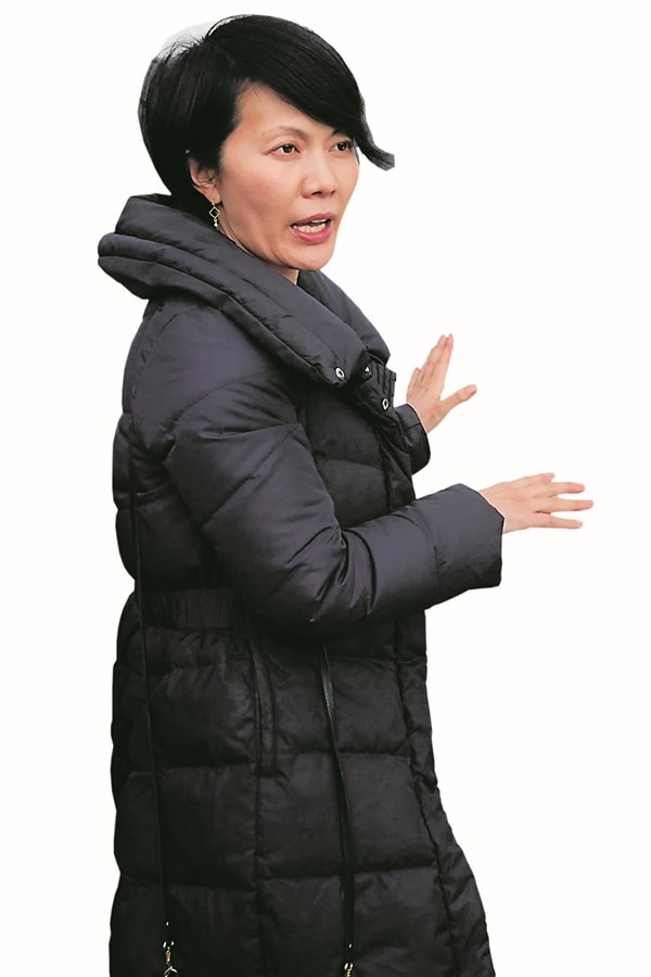 Fukushima: Vom „Verschworen zur Stille“ und von strahlungsmessenden Müttern Vor allem junge Frauen verließen Nordostjapan, beobachtete Mio Kamitani, Leiterin der NGO Oraga Otsuchi Yume Hiroba.