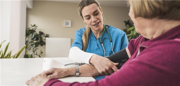 Wer wird Nachwuchs-Pflegemanager des Jahres? Diese Entscheidung wird im Januar auf dem Kongress Pflege in Berlin verkündet.