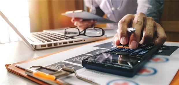 Wie hat sich die Entbudgetierung auf die Honorare ausgewirkt? Die Pädiater haben anhand von Zahlen aus sieben KVen nachgerechnet.