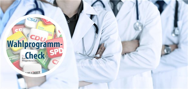 Wahlprogramm-Check zur niedergelassenen Ärzteschaft Mehrere Ärztinnen und Ärzte in weißen Kitteln stehen hintereinander.
