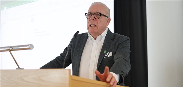 Gegner und Befürworter der neuen GOÄ sammeln sich BÄK-Präsident Klaus Reinhardt